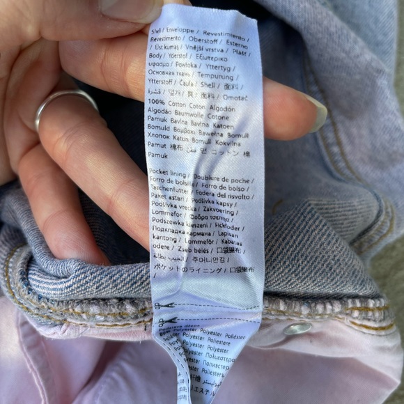 NA-KD FASHION MID-RISE WIDE LEG OVERSIZED JEANS WITH SLITS IN BLUE- PINK COLOR - Picture 11 of 17